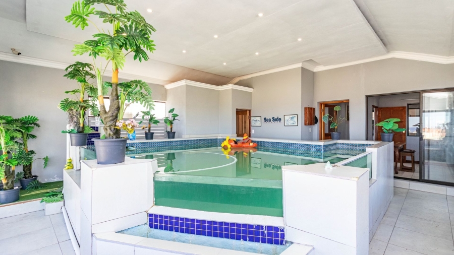 7 Bedroom Property for Sale in Kleinmond Western Cape